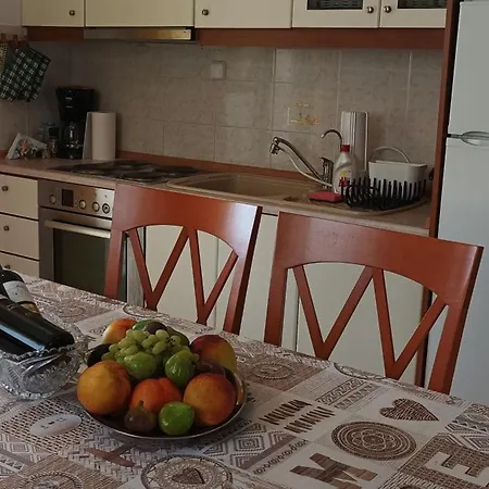 George & Katerina Holiday home