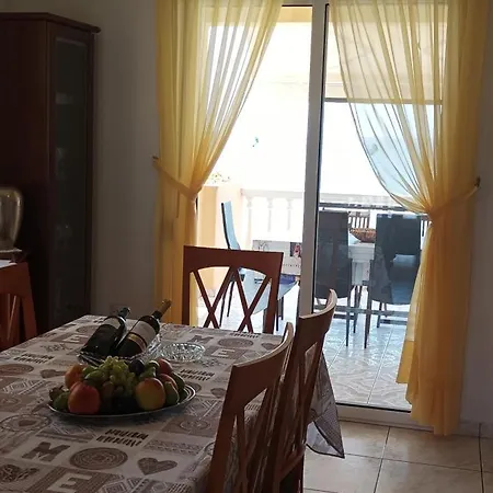 Holiday home George & Katerina *